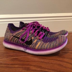 Nike Flyknit Size 9